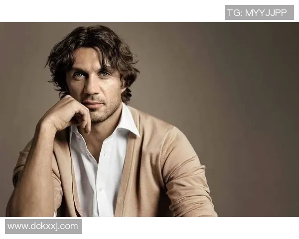 足球球星场上场下佩戴首饰展现个性与时尚魅力