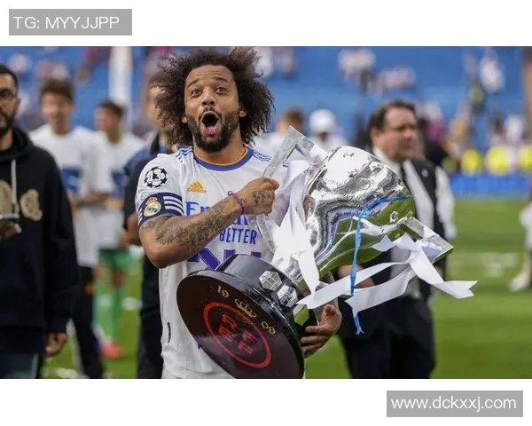 天下足球百大球星榜单揭晓 足坛传奇人物谁能登顶引发热议