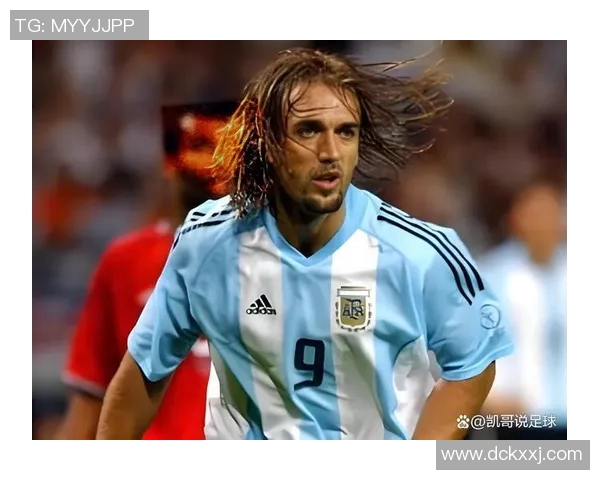 足球传奇老去：从巅峰到告别，球星如何面对岁月流转与竞技生涯终结